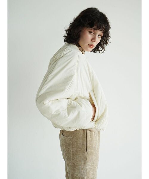 FIKA.(フィーカ)の「Volume short blouson(その他アウター・レディース・ミント/オフホワイト/カーキ・MEDIUM)」の18枚目の写真