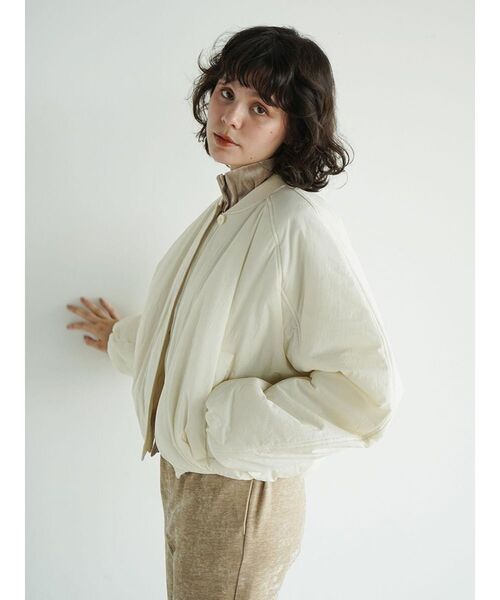 FIKA.(フィーカ)の「Volume short blouson(その他アウター・レディース・ミント/オフホワイト/カーキ・MEDIUM)」の20枚目の写真