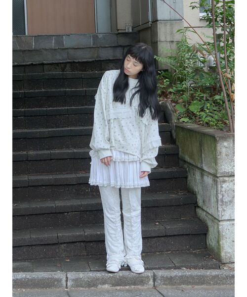 merry jenny（メリージェニー）の「flowerレーススウェット（スウェット・レディース・グレー/オフホワイト・FREE）」の13枚目の写真