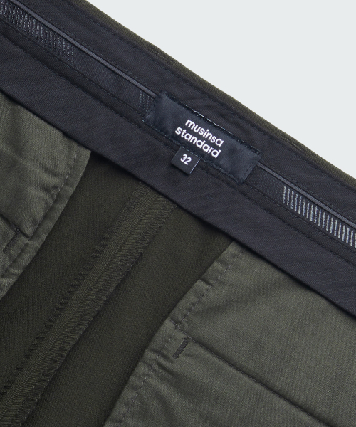 MUSINSA STANDARD（ムシンサスタンダード）の「ワイドヒドゥンバンディングスラックス[カーキ]（スラックス・メンズ・その他・29/30/31/33/26/27/28/40/38/42/36/34/32）」の4枚目の写真