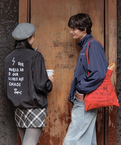 ALAND（エーランド）の「【UNISEX】 ALAND×INAPSQUARE／ファスナートラックジャケット（ナイロンジャケット・レディース・ブラック/ネイビー・LARGE/SMALL）」の4枚目の写真