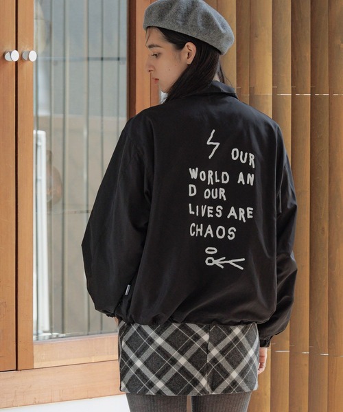 ALAND（エーランド）の「【UNISEX】 ALAND×INAPSQUARE／ファスナートラックジャケット（ナイロンジャケット・レディース・ブラック/ネイビー・LARGE/SMALL）」の7枚目の写真