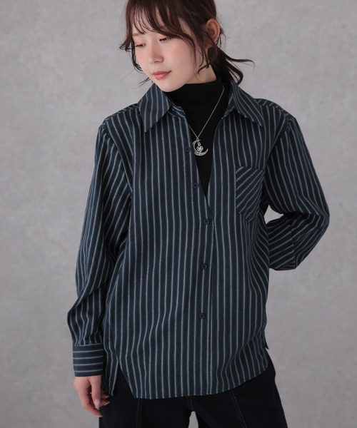 Lace Ladies(レースレディース)の「ストライプ柄 スキッパー 襟付き 長袖 フェイクレイヤード カットソー(Tシャツ/カットソー・レディース・アイボリー/チャコールグレー/パープル/ネイビー・FREE)」の12枚目の写真