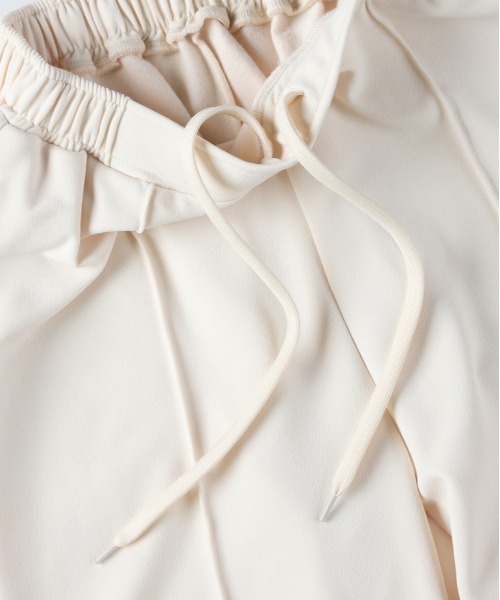 Right-on（ライトオン）の「【HONEYSUCKLE ROSE】カットジョーゼットパンツ (ゆったりシルエット シンプル おしゃれ)（その他パンツ・レディース・オフホワイト/ブラウン/ブラック・M/L/S）」の22枚目の写真