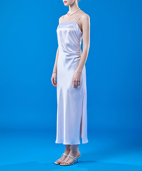 KOLEAT（コレット）の「夏のシャーリングマキシスリムシルクナシワンピース[IVORY]レイヤードワンピースver。（ワンピース・レディース・アイボリー・FREE）」の3枚目の写真