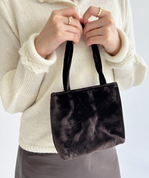 EDIT. FOR LULU（エディットフォールル）の「【haiハイ】Little Velvet Bag（クラッチバッグ・レディース・ブラウン・FREE）」の2枚目の写真