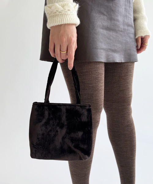 EDIT. FOR LULU（エディットフォールル）の「【haiハイ】Little Velvet Bag（クラッチバッグ・レディース・ブラウン・FREE）」の3枚目の写真