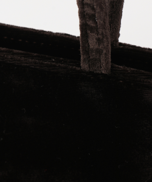 EDIT. FOR LULU（エディットフォールル）の「【haiハイ】Little Velvet Bag（クラッチバッグ・レディース・ブラウン・FREE）」の10枚目の写真