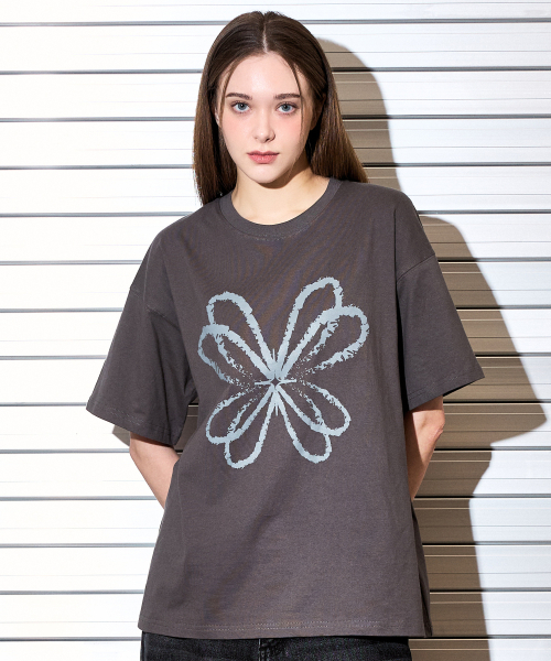 VETEZE（ベテゼ）の「オブエ スターリボンスプレーティーシャツ (GRAY)（Tシャツ/カットソー・レディース・グレー・MEDIUM/LARGE/X-LARGE）」の4枚目の写真
