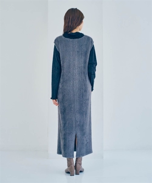 nissen（ニッセン）の「フェザーアンサンブル（ワンピース＋プチハイネックトップス）（ジャンパースカート・レディース・ホワイト×ブラック/ブラック×グレー・S/L/M/LL）」の12枚目の写真