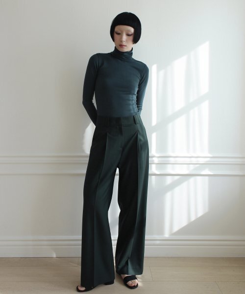 RUBATI(ルバティ)の「Classic Wide Wool Pants (GREEN)(スラックス・レディース・その他・size2/size3/size1)」の2枚目の写真
