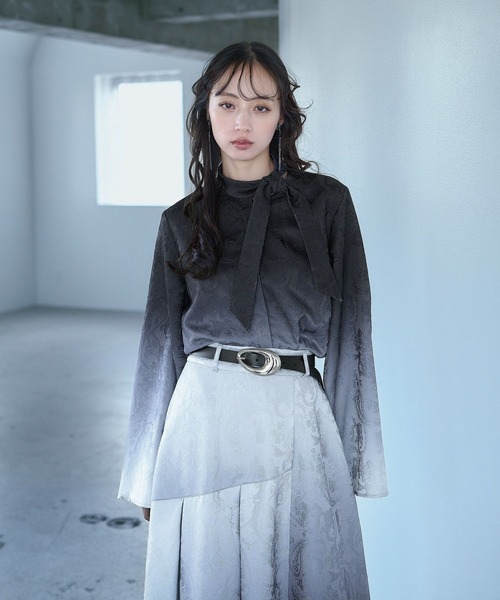 HARE（ハレ）の「グラデーションジャガードボウタイシャツ(HARE)（シャツ/ブラウス・レディース・パープル/ブラック・FREE）」の12枚目の写真