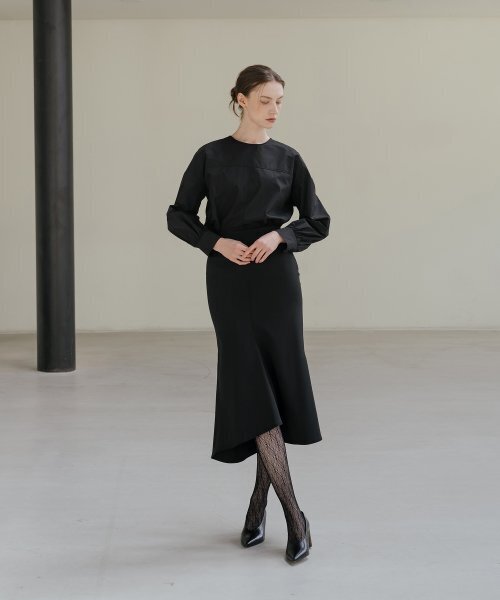 YOUNESS（ユニス）の「Tina Black Essential Shirt（シャツ/ブラウス・レディース・その他・FREE）」の3枚目の写真