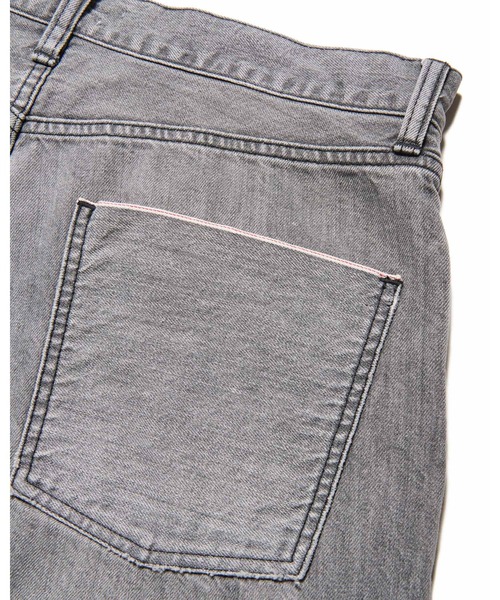 uniform experiment（ユニフォームエクスペリメント）の「DAMAGED BOLD-FIT JEANS（デニムパンツ・メンズ・ブラック/インディゴブルー・5/4/3/2/1）」の7枚目の写真