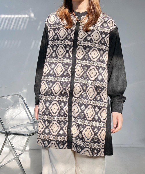 AS KNOW AS plus(アズノゥアズプラス)の「♪コーデュロイとオルテガ柄切り替えチュニック(ワンピース・レディース・ブラック/グレー/ネイビー・FREE)」の7枚目の写真