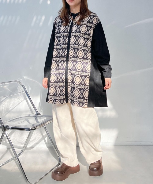 AS KNOW AS plus(アズノゥアズプラス)の「♪コーデュロイとオルテガ柄切り替えチュニック(ワンピース・レディース・ブラック/グレー/ネイビー・FREE)」の9枚目の写真