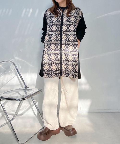 AS KNOW AS plus(アズノゥアズプラス)の「♪コーデュロイとオルテガ柄切り替えチュニック(ワンピース・レディース・ブラック/グレー/ネイビー・FREE)」の10枚目の写真