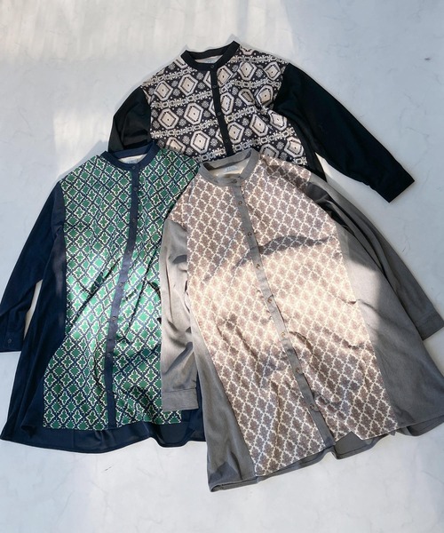 AS KNOW AS plus(アズノゥアズプラス)の「♪コーデュロイとオルテガ柄切り替えチュニック(ワンピース・レディース・ブラック/グレー/ネイビー・FREE)」の21枚目の写真