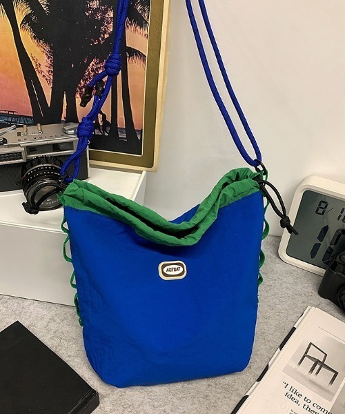 SHEPP（シープ）の「ワンポイントナイロンロープ巾着ミニショルダーバッグ（ショルダーバッグ・レディース・ブルー/ブラック/ピンク/グリーン/オレンジ・F）」の16枚目の写真