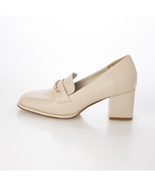 EVOL(イーボル)の「【美脚効果・クッション入り】スクエア6.5cmチェーンローファー JA4017(ローファー・レディース・ブラック/アイボリー・22.0cm/22.5cm/23.0cm/23.5cm/24.0cm/24.5cm/25.0cm)」の13枚目の写真