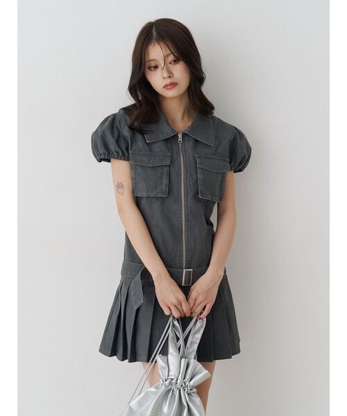 jouetie（ジュエティ）の「ミリタリープリーツミニワンピース（ワンピース・レディース・カーキ/ブラック・MEDIUM）」の13枚目の写真