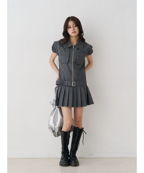 jouetie（ジュエティ）の「ミリタリープリーツミニワンピース（ワンピース・レディース・カーキ/ブラック・MEDIUM）」の5枚目の写真