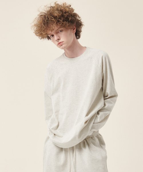 ATTENTIONROW(アテンションロー)の「22SS03AT014オールウェイズロングレギュラーフィットナグランバイオロングスリーブ(オートミールメランジ)(Tシャツ/カットソー・メンズ・その他・1/2)」の1枚目の写真