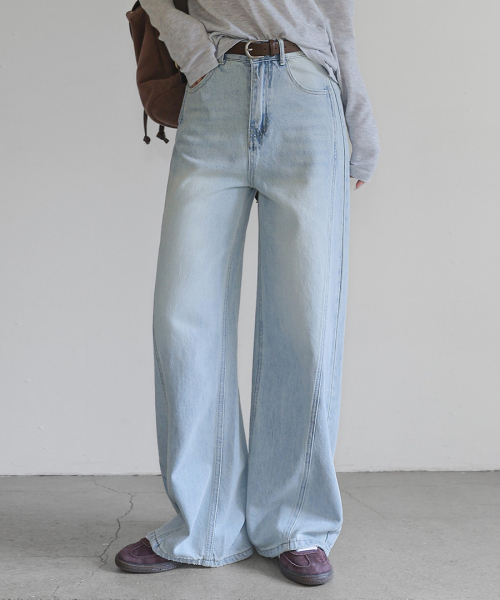 FRENCHCHIC(フレンチシック)の「コモスカーブドワイドデニムパンツ_51DP1843(デニムパンツ・レディース・ブルー・S/M/L)」の1枚目の写真