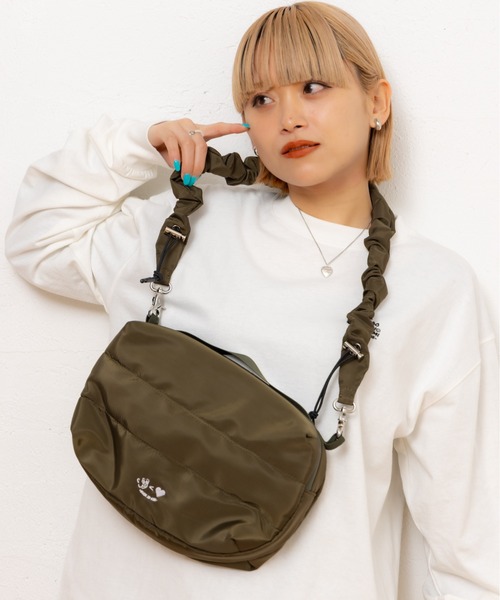 kaoyorinakami(カオヨリナカミ)の「cookie shoulderbag / クッキーショルダーバック(ショルダーバッグ・メンズ・カーキ/ブラック・FREE)」の16枚目の写真