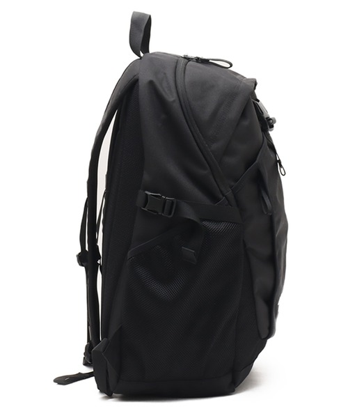 THE NORTH FACE(ザノースフェイス)の「THE NORTH FACE Leap 30 / ザ ノース フェイス リープ 30(バックパック/リュック・メンズ・ブラック・FREE)」の2枚目の写真