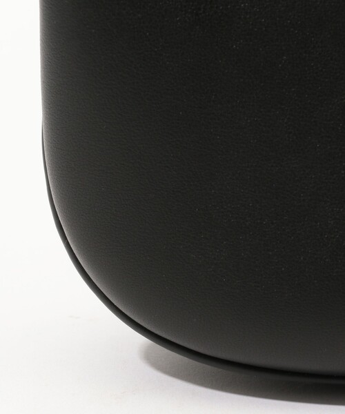 TOMORROWLAND （トゥモローランド）の「ADVENE SMALL DUET バッグ（ショルダーバッグ・レディース・ブラック・FREE）」の5枚目の写真