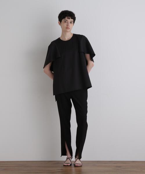 LE PHIL（ルフィル）の「◆ライトダンボールケープブラウス（シャツ/ブラウス・レディース・ブラック/ホワイト・F）」の4枚目の写真