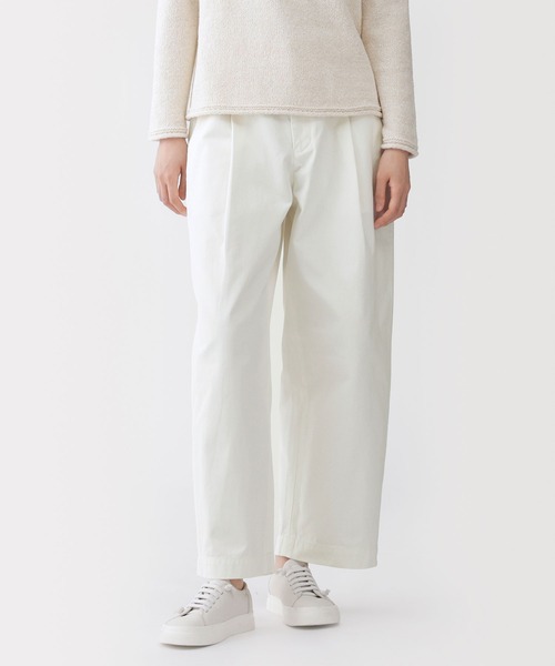 MUJI Labo（ムジラボ）の「〔MUJI Labo〕婦人　コットンキャンバス　タックバレルパンツ（その他パンツ・レディース・ブラック/オフホワイト・XL/L/M/S）」の2枚目の写真