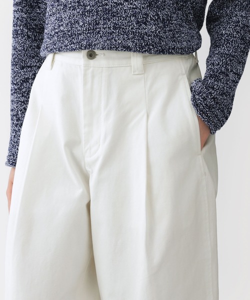 MUJI Labo（ムジラボ）の「〔MUJI Labo〕婦人　コットンキャンバス　タックバレルパンツ（その他パンツ・レディース・ブラック/オフホワイト・XL/L/M/S）」の6枚目の写真