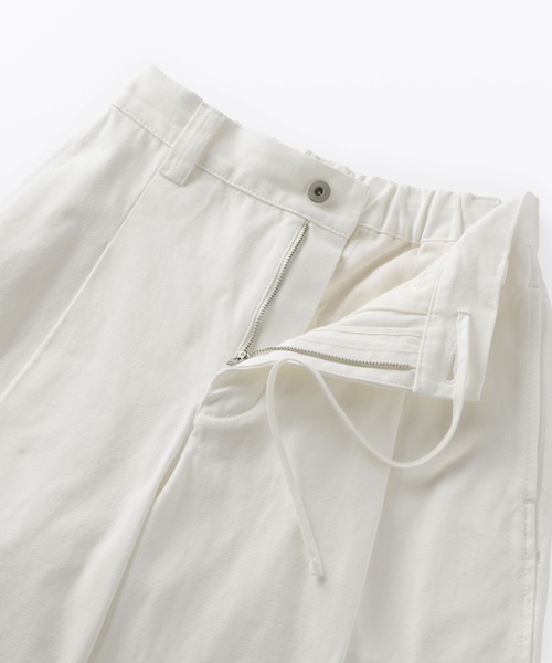 MUJI Labo（ムジラボ）の「〔MUJI Labo〕婦人　コットンキャンバス　タックバレルパンツ（その他パンツ・レディース・ブラック/オフホワイト・XL/L/M/S）」の8枚目の写真