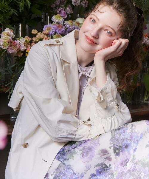 couture brooch（クチュールブローチ）の「【撥水・洗える】ハーフ トレンチコート（トレンチコート・レディース・ネイビー/ベージュ/アイボリー・40/42/38/36）」の2枚目の写真