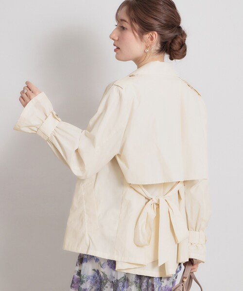 couture brooch（クチュールブローチ）の「【撥水・洗える】ハーフ トレンチコート（トレンチコート・レディース・ネイビー/ベージュ/アイボリー・40/42/38/36）」の13枚目の写真