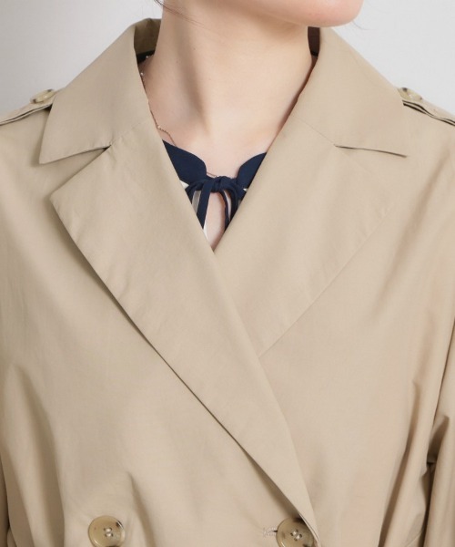 couture brooch(クチュールブローチ)の「【撥水・洗える】ハーフ トレンチコート(トレンチコート・レディース・ネイビー/ベージュ/アイボリー・40/42/38/36)」の17枚目の写真