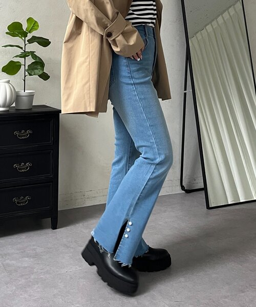 prose verse（プロズヴェール）の「パール付きサイドスリットフレアデニムパンツ（デニムパンツ・レディース・インディゴブルー/ブルー・PL/PM/LARGE/MEDIUM）」の11枚目の写真