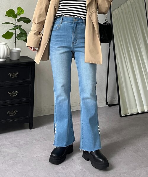 prose verse（プロズヴェール）の「パール付きサイドスリットフレアデニムパンツ（デニムパンツ・レディース・インディゴブルー/ブルー・PL/PM/LARGE/MEDIUM）」の13枚目の写真