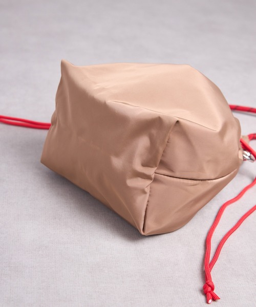 SPRUCE（スプルース）の「EM:クロスコードショルダー 軽量 巾着（ショルダーバッグ・レディース・ピンク/ブラック/カーキ・FREE）」の6枚目の写真