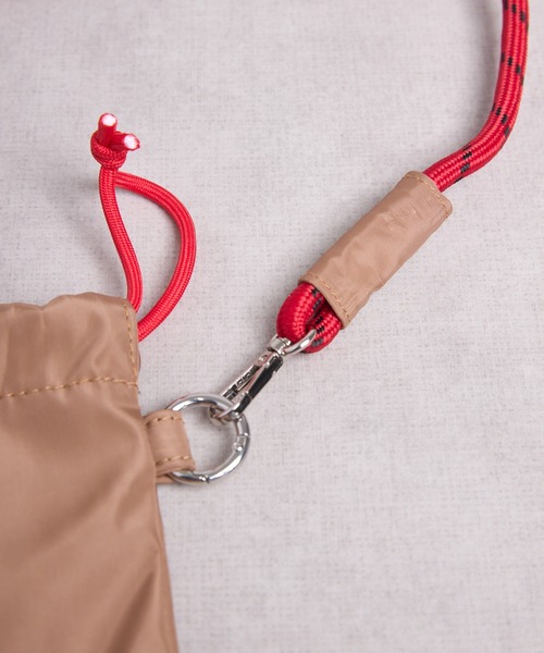 SPRUCE（スプルース）の「EM:クロスコードショルダー 軽量 巾着（ショルダーバッグ・レディース・ピンク/ブラック/カーキ・FREE）」の8枚目の写真