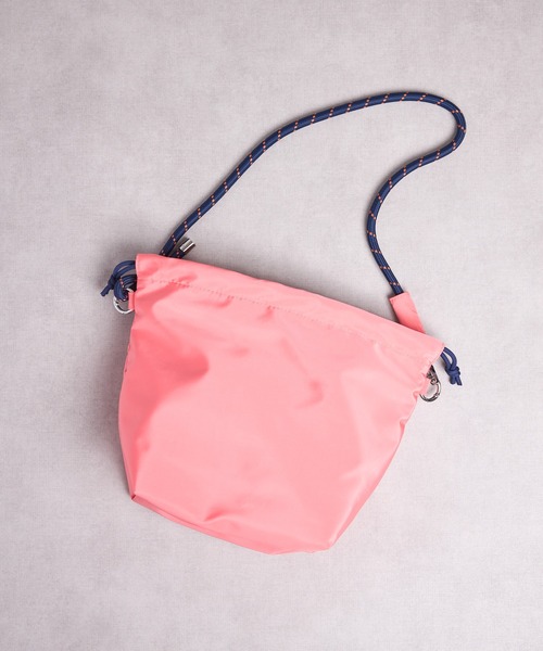 SPRUCE（スプルース）の「EM:クロスコードショルダー 軽量 巾着（ショルダーバッグ・レディース・ピンク/ブラック/カーキ・FREE）」の11枚目の写真