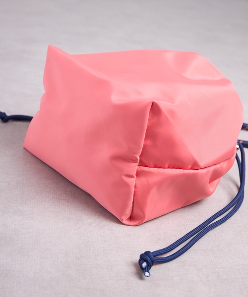 SPRUCE（スプルース）の「EM:クロスコードショルダー 軽量 巾着（ショルダーバッグ・レディース・ピンク/ブラック/カーキ・FREE）」の13枚目の写真