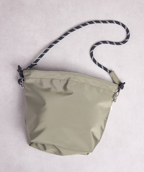 SPRUCE（スプルース）の「EM:クロスコードショルダー 軽量 巾着（ショルダーバッグ・レディース・ピンク/ブラック/カーキ・FREE）」の18枚目の写真