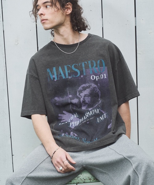 CASPER JOHN(キャスパージョン)の「Concept pigment T-shirts/コンセプトピグメントTシャツ(Tシャツ/カットソー・メンズ・ブラック系2/ブラック系4/ブラック系3/ブラック系1/ブラック系9/ブラック系8/ブラック系7/ブラック系6/ブラック系5・SMALL/X-SMALL/LARGE/MEDIUM)」の1枚目の写真
