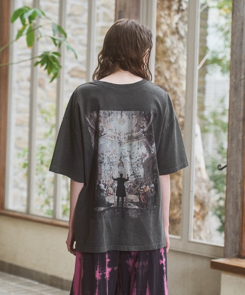 CASPER JOHN(キャスパージョン)の「Concept pigment T-shirts/コンセプトピグメントTシャツ(Tシャツ/カットソー・メンズ・ブラック系2/ブラック系4/ブラック系3/ブラック系1/ブラック系9/ブラック系8/ブラック系7/ブラック系6/ブラック系5・SMALL/X-SMALL/LARGE/MEDIUM)」の12枚目の写真