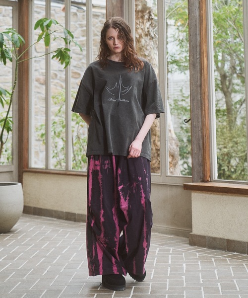 CASPER JOHN(キャスパージョン)の「Concept pigment T-shirts/コンセプトピグメントTシャツ(Tシャツ/カットソー・メンズ・ブラック系2/ブラック系4/ブラック系3/ブラック系1/ブラック系9/ブラック系8/ブラック系7/ブラック系6/ブラック系5・SMALL/X-SMALL/LARGE/MEDIUM)」の11枚目の写真