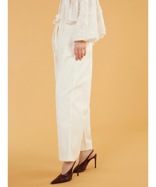 crinkle crinkle crinkle(クリンクルクリンクルクリンクル)の「【crinkle crinkle crinkle】frill belt chino pants/フリルベルトチノパンツ(チノパンツ・レディース・ホワイト/ベージュ・MEDIUM/SMALL)」の4枚目の写真