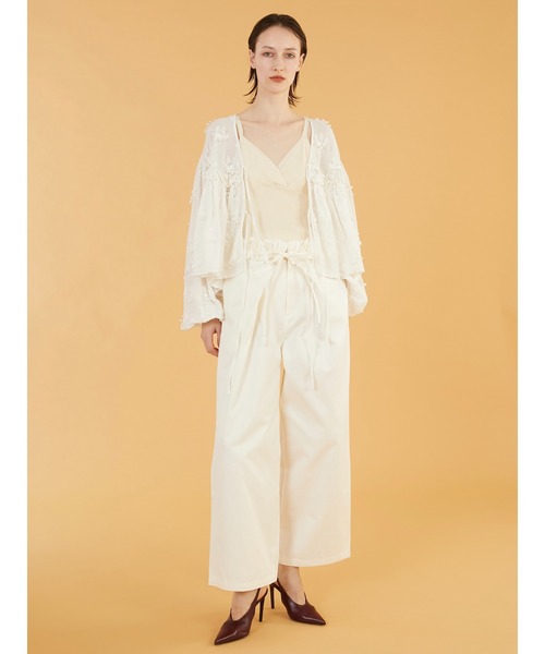 crinkle crinkle crinkle(クリンクルクリンクルクリンクル)の「【crinkle crinkle crinkle】frill belt chino pants/フリルベルトチノパンツ(チノパンツ・レディース・ホワイト/ベージュ・MEDIUM/SMALL)」の6枚目の写真